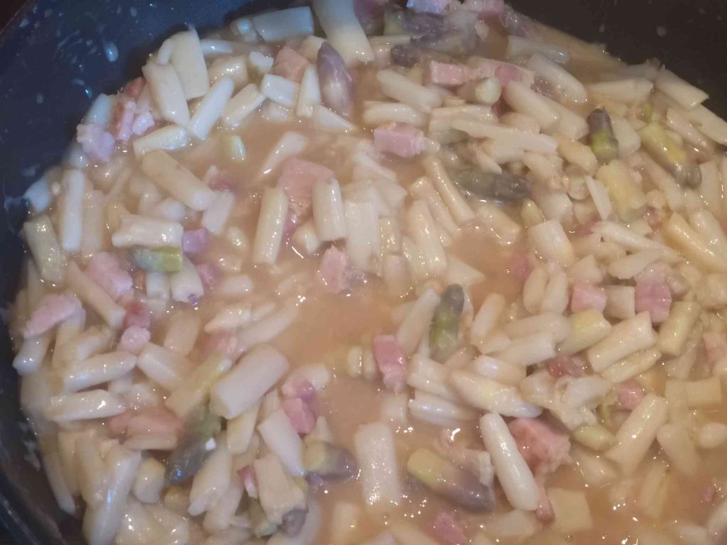 Poêlée d'asperges blanches