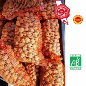 Filet de 5 kg de noix bio Franquette et Fernor — Acheter des noix bio en ligne : filet 5 kg, cerneaux et huile de noix de la Ferme Romanat