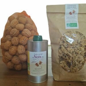 vente en ligne produits frais Acheter des noix bio en ligne : filet 2 kg, cerneaux et huile de noix de la Ferme Romanat